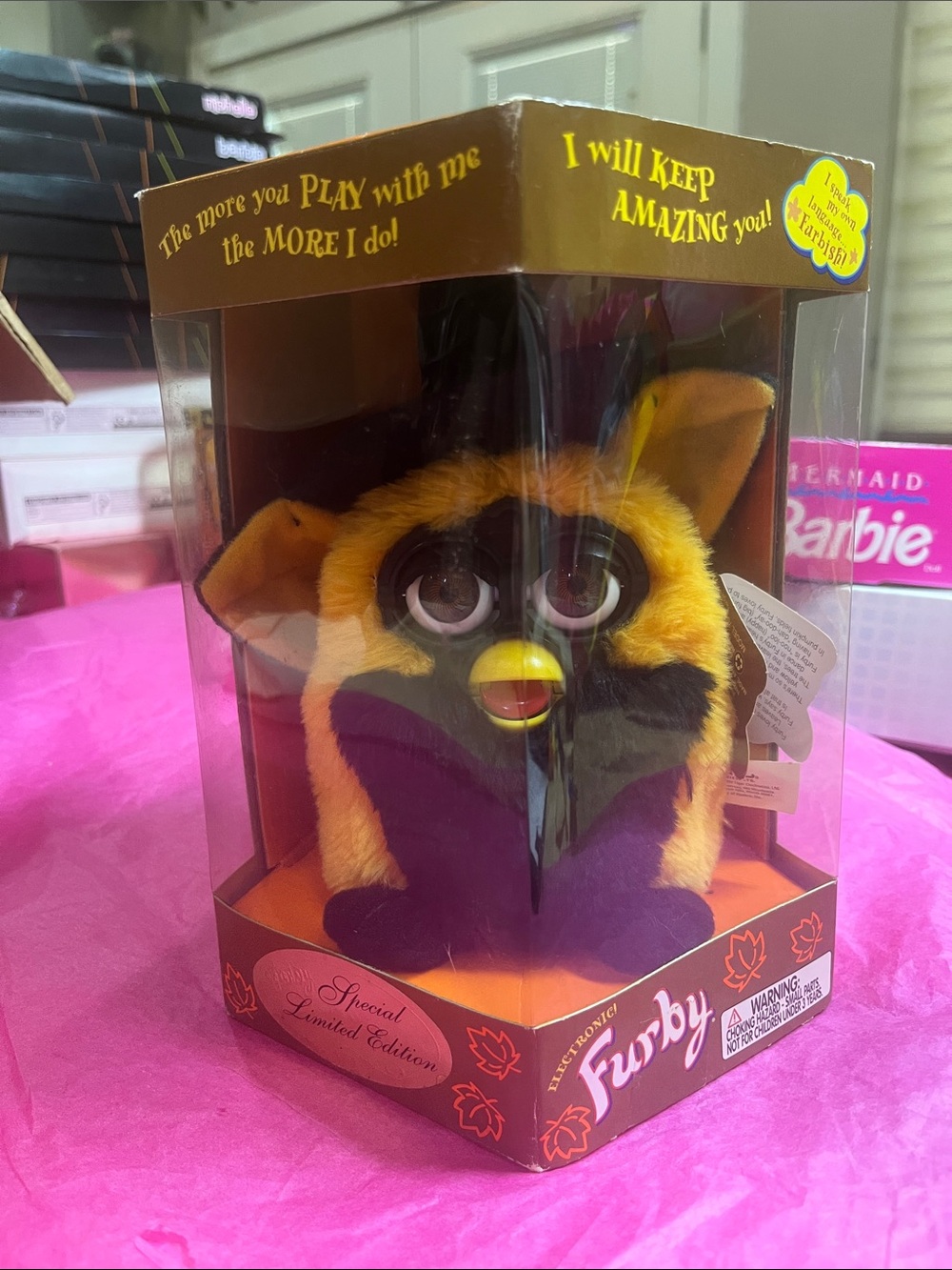 1999 Tiger Electronics "Autumn / Halloween Witch" Special Limited Edition Furby